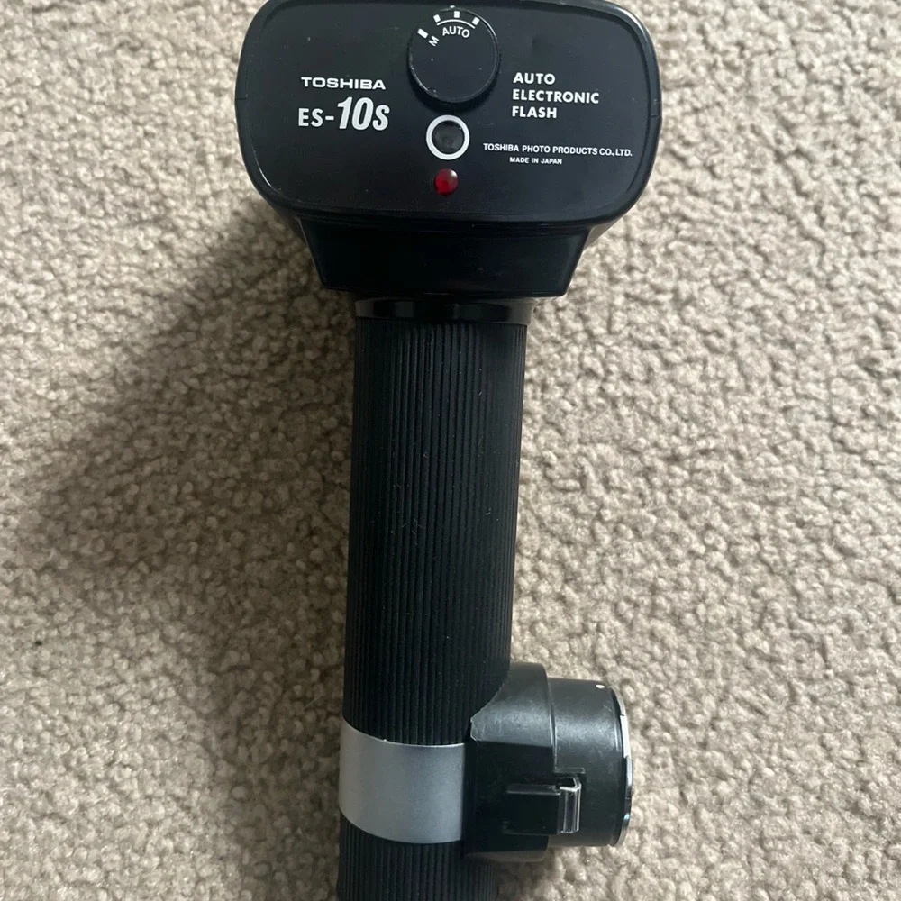 Toshiba ES-10s Electronic Flash TESTED
